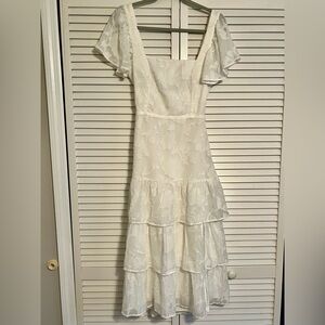 Lulu's White Tiered Floral Midi Dress Flutter Sleeves Tie Back Open Back Sz S